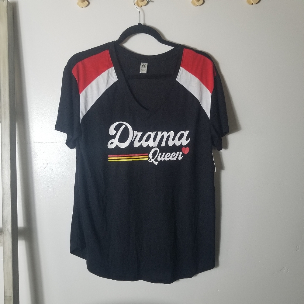 NWT HYBRID DRAMA QUEEN V-NECK SHIRT SIZE MEDIUM